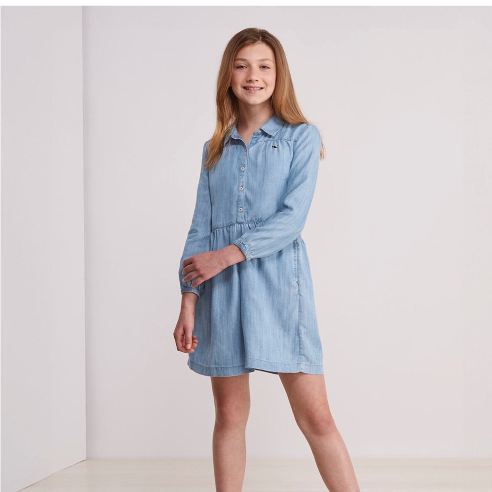 Vineyard Vines Girls soft denim style dress size medium (10-12)